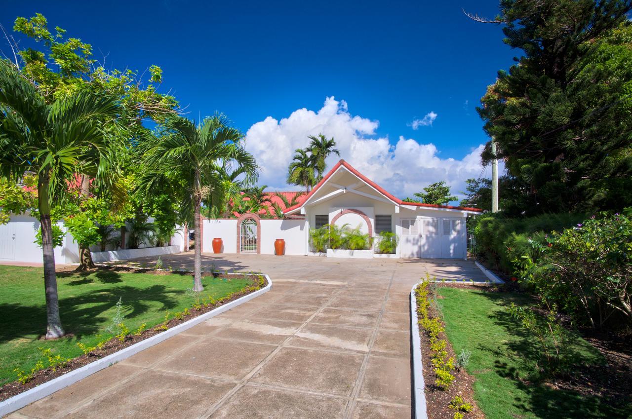 Sunspot Villa Runaway Bay Exteriér fotografie